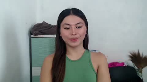 Nikki  online show from May 6, 5:44 am