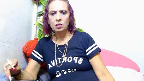 hot queen online show from July 24, 2:37 pm