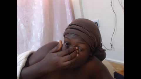 RAYLAH online show from March 9, 10:18 am