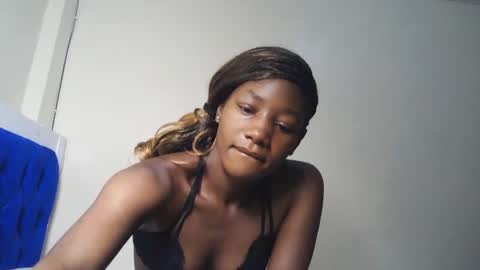 Milly online show from July 28, 2:31 am