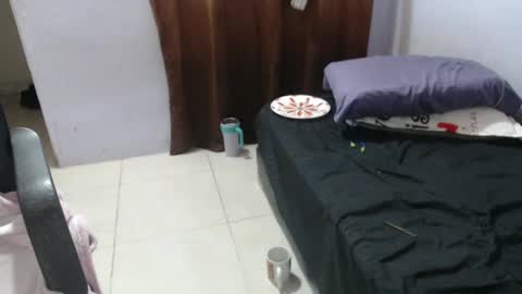 Hot and PowerHOPE U MISS ME online show from November 18, 1:17 am