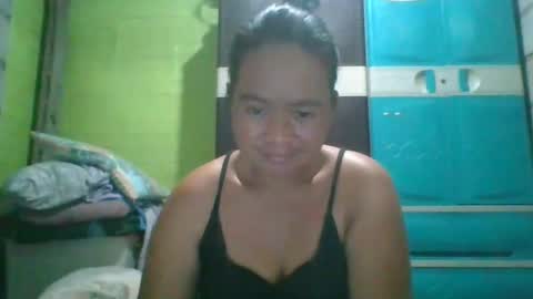 hotchicks4uxx online show from January 7, 10:30 pm