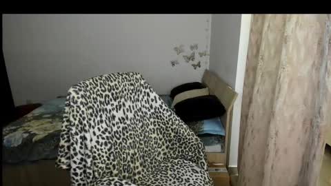 KRISS LUNA online show from December 1, 4:20 pm