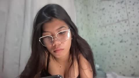 hotestpinayxxx online show from June 9, 2:00 am