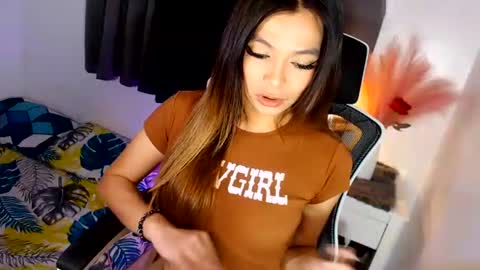 hotfuckinkitana online show from June 15, 5:40 am