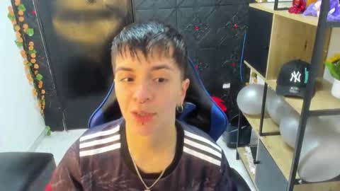 hannah online show from April 2, 2:09 am