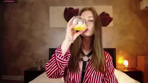 Lia   online show from June 29, 1:45 am