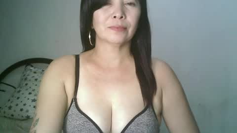 hotmamajen4u online show from June 18, 1:07 am