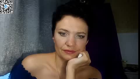 hotmamaqueen234 online show from June 22, 7:05 am