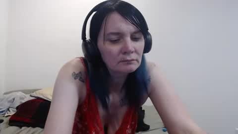 hotmodel1984 online show from June 10, 2:44 am