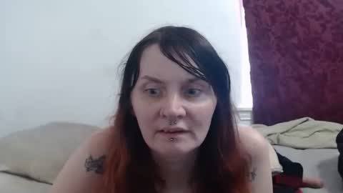 Snapshot of hotmodel1984 chatting on October 17, 7:39 pm hotmodel1984 online show from October 17, 7:39 pm