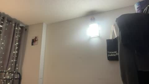 hotnesssbitchhh online show from August 10, 3:21 am