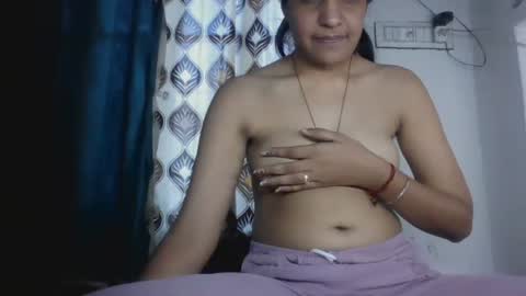 lola online show from April 16, 5:30 am