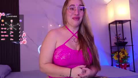Sussy Bloom  online show from July 17, 1:21 am