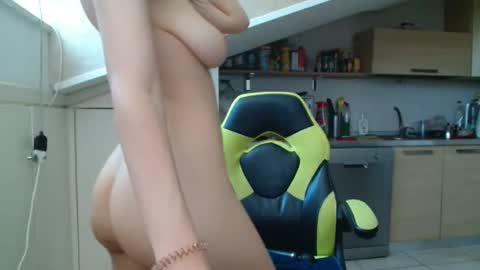 hotsexcouple90 online show from June 1, 1:24 pm