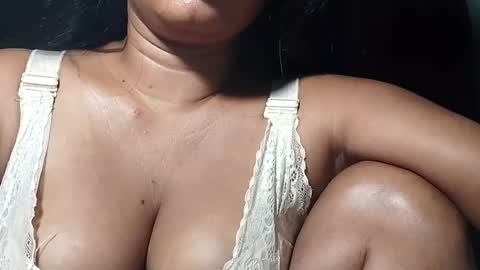Lyn online show from July 21, 7:36 pm