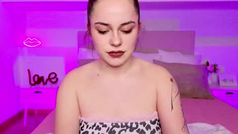 hotty_miaa online show from January 15, 4:35 pm