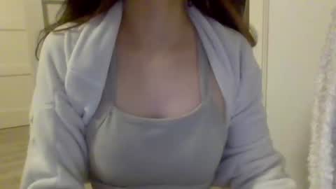 Snapshot of hotwinterxx chatting on February 6, 4:58 pm Hotwixx online show from February 6, 4:58 pm
