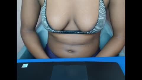 hotxxebony online show from May 11, 3:30 am