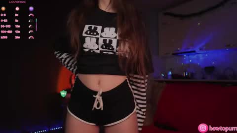 Mia online show from January 6, 5:49 pm