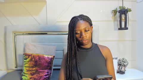 Snapshot of huddah_cam chatting on January 17, 11:38 am huddah online show from January 17, 11:38 am