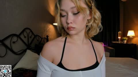 Ayla online show from January 3, 5:42 pm