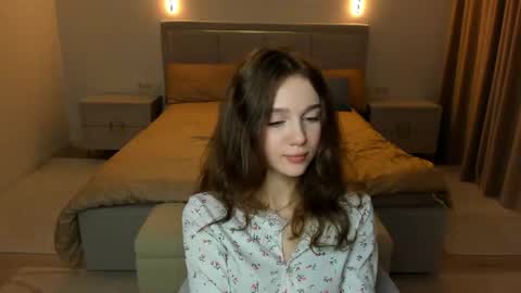 Lily online show from July 28, 12:48 pm