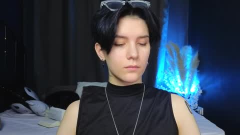 Hyeon Jin online show from March 12, 8:52 pm