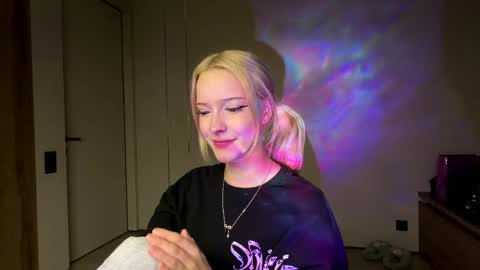 Anny online show from May 30, 6:27 pm