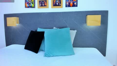 The Dolls online show from February 3, 8:34 pm