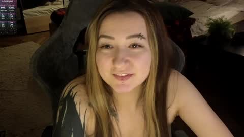 Meg  online show from December 11, 7:46 pm