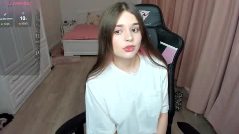 Snapshot of iamcassidy chatting on October 23, 9:26 am Cassie  STREAMS HERE EVERYDAY online show from October 23, 9:26 am