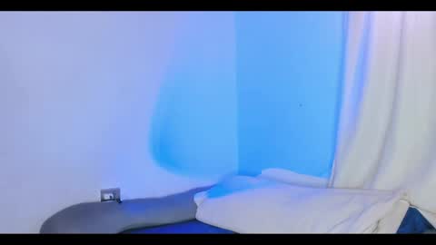 Lara online show from May 8, 3:59 pm