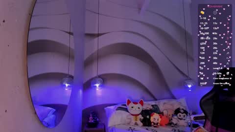 Nayuta online show from September 18, 9:24 pm