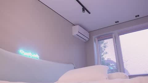 Nina  online show from September 26, 3:31 pm