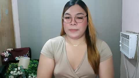 iana online show from February 12, 9:42 am