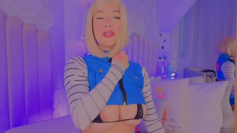  iara smith  online show from March 28, 12:04 pm