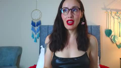 Iberian Moon online show from November 9, 5:53 pm