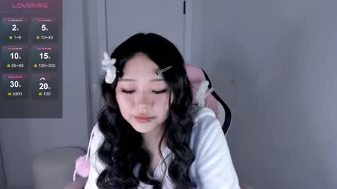 Hitomi   online show from November 21, 5:48 pm