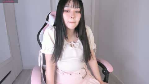 Snapshot of ichigo_o chatting on February 1, 12:47 pm Hitomi online show from February 1, 12:47 pm