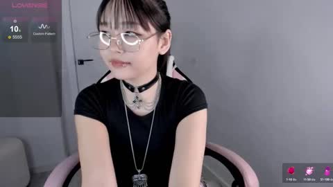 Snapshot of ichigo_o chatting on September 13, 10:34 am Hitomi online show from September 13, 10:34 am