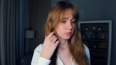 Snapshot of icyhoneybite chatting on September 25, 9:19 am Jane online show from September 25, 9:19 am