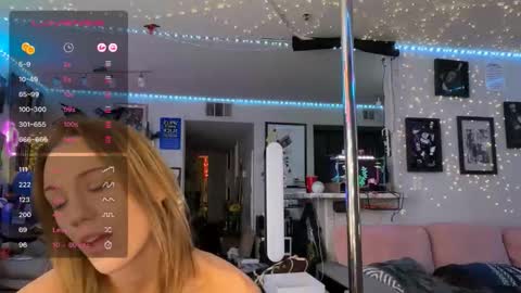 icyspice online show from January 17, 10:34 am