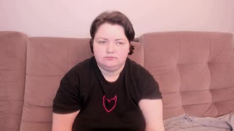 Snapshot of ihaveasecret_ chatting on March 4, 11:54 pm Alice online show from March 4, 11:54 pm