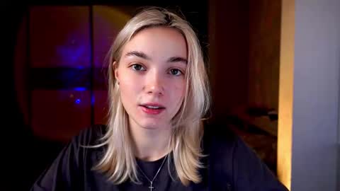 ileanacampbel online show from March 7, 5:18 am