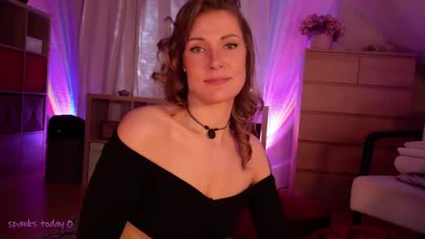 ilucyme online show from February 7, 7:38 pm