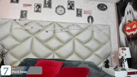  Im Gaia online show from October 29, 1:04 pm