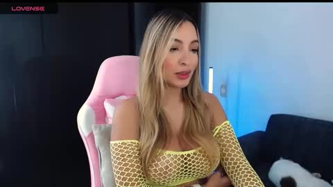 Grecia online show from January 5, 8:45 pm