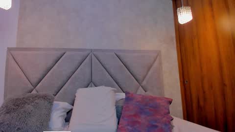 Manu  online show from February 6, 5:49 pm