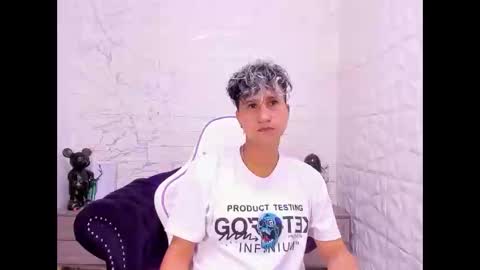 im_milan_rs online show from February 20, 12:30 am